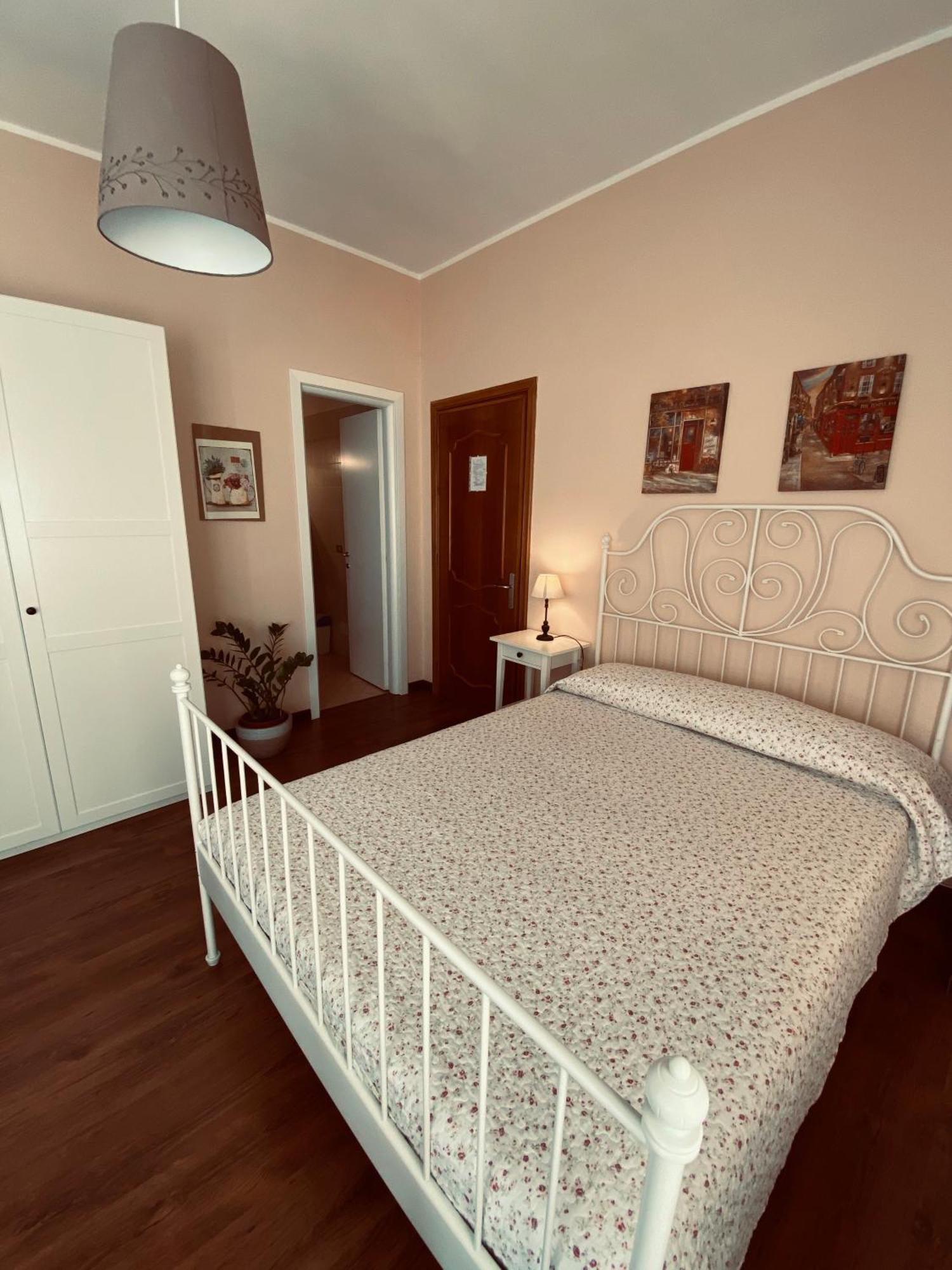 Sogni E Colori Bed & Breakfast Villanova d'Albenga Bilik gambar